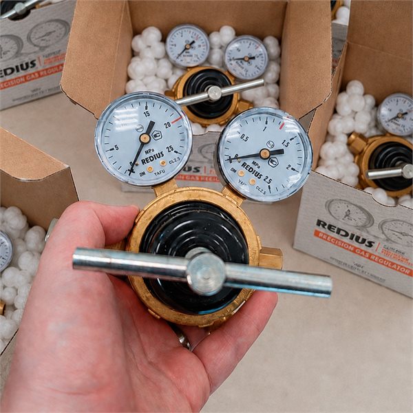 Редуктор аргоновый БАРО-50-4 ТУ 3645-026-00220531 -95